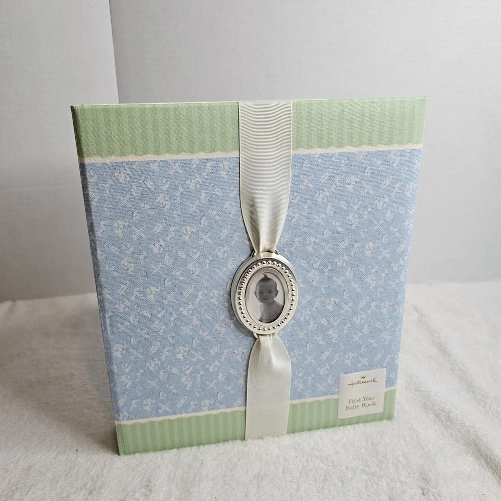 🖤HALLMARK FIRST YEAR RINGED BINDER BABY BOOK  BLUE AND GREEN MIB